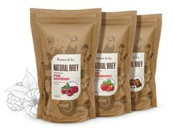 Protein&Co. NATURAL WHEY – prémiový protein bez chemie 2 kg Příchuť 1: Pure raspberry, Příchuť 2: Dried strawberries